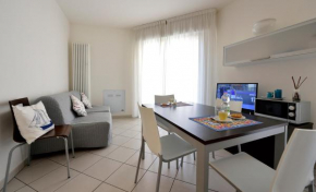 Bilocale con balcone Mina 6